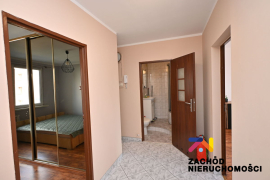 2 pok. mieskznie os. Zastalowskie!